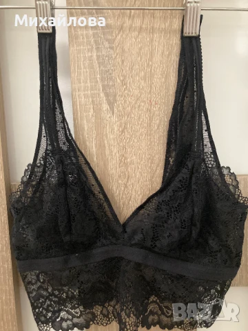 Черен дантелен сутиен на Oysho, размер S, нов с премахнат етикет, снимка 1