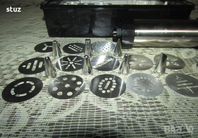 Английска кухненска преса за бисквити, сладки и гарниранеMaster class, снимка 5 - Аксесоари за кухня - 54142085