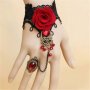 Дамско украшение с пръстен и роза