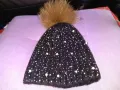 Женска зимна шапка с пискюл 25 процента вълна, снимка 6