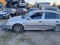 Шкода Октавия 1,6 i, 99 г. на части, снимка 4