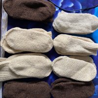 продавам плетени вълнени чорапи 1бр 15лв