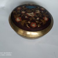 месингова купа,декорирана с емайл, снимка 1 - Антикварни и старинни предмети - 35003618