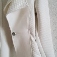 Вталено бяло сако, снимка 2 - Сака - 37801794