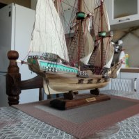 Продавам стар и красив,платноходен,кораб-Mayflower.Размерите са на снимките., снимка 3 - Антикварни и старинни предмети - 42309027