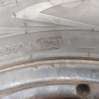 Зимни гуми Nokian с метални джанти от Toyota Yaris II- 175/65/15, снимка 8 - Гуми и джанти - 44776135