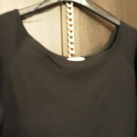 Черна еластична елегантна рокля марка Н & М къса с 3/4 ръкав и много сексапилно лодка-деколте, снимка 4 - Рокли - 37434358