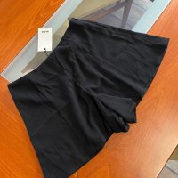 Нови къси панталонки, снимка 2 - Къси панталони и бермуди - 36606078