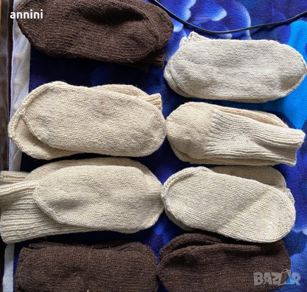 продавам плетени вълнени чорапи  два цвята, снимка 1