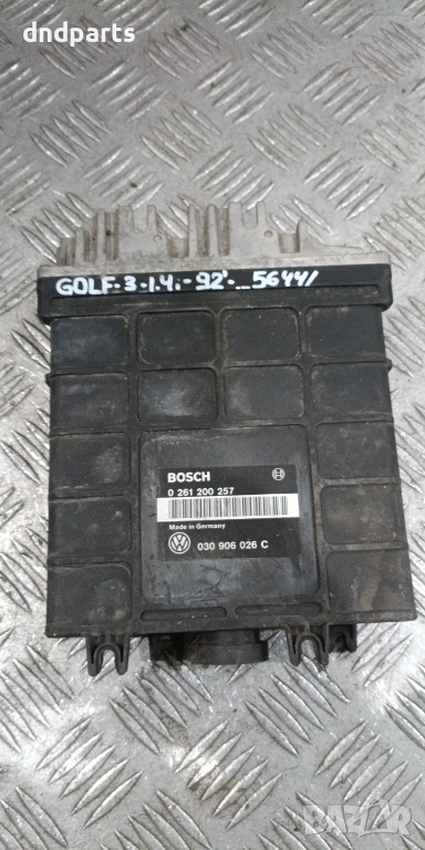 Компютър VW Golf 3 1.4i 1992г. 0261200257 030906026C , снимка 1