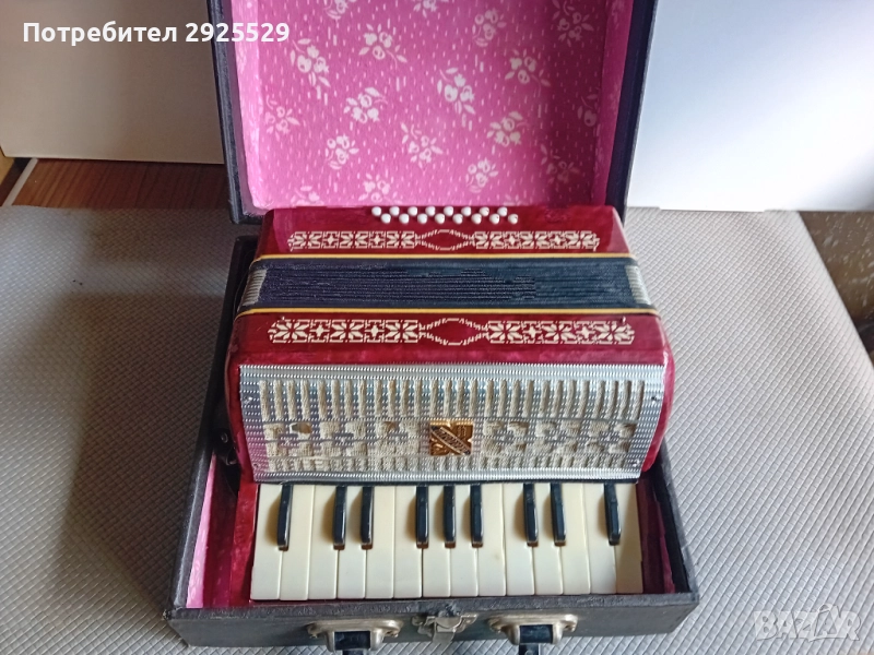 Детски Акордеон Малыш - СССР - 16 Баса, снимка 1