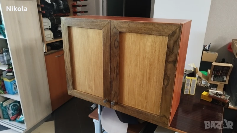 Кухненски шкаф горен ред с орехови врати масив 80/60/32см, снимка 1