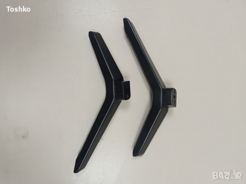 Стойка крачета за ТВ SKYWORTH 32S3A32G, снимка 1