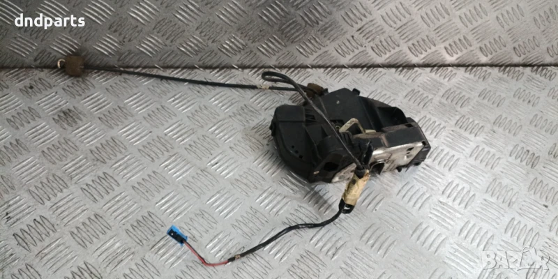 Брава врата Mercedes C-Class W203 2002г.(задна лява)	, снимка 1