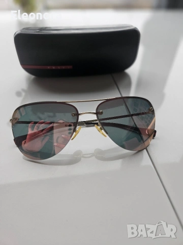 Слънчеви очила Prada, снимка 2 - Слънчеви и диоптрични очила - 53173579