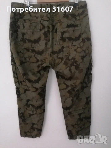 Карго панталон в камуфлажен принт Reserved, снимка 4 - Панталони - 53935845