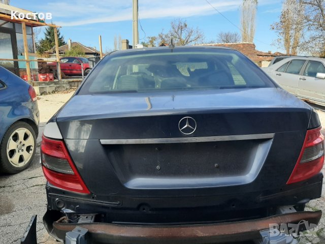 Мерцедес W204 на части., снимка 2 - Части - 42753585