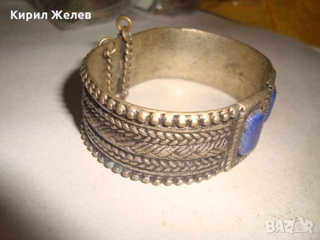 СТАРА БРОНЗОВА ВЪЗРОЖДЕНСКА ГРИВНА с ЩИФТ и СИНЯ КЕРАМИКА ОРНАМЕНТИРАНА 9839, снимка 10 - Антикварни и старинни предмети - 31720572