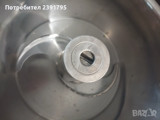 Кутер/резачка за месо и зеленчуци  Royal Catering RCKC-6000 , снимка 3 - Съдове за готвене - 53283868