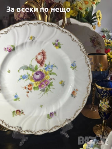 Nевероятно красиво немско плато с майсенски ръчно нарисувани подглазурно букети и цветя Код P1627, снимка 8 - Сервизи - 52917293