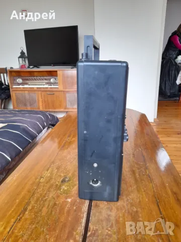 Старо радио,радиоприемник Меридиан 236, снимка 2 - Антикварни и старинни предмети - 49637952