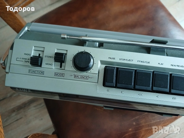 Aiwa Tpr 901 E ретро радиокасетофон , снимка 9 - Радиокасетофони, транзистори - 54353546