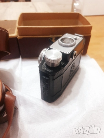 Фотоапарати , снимка 3 - Антикварни и старинни предмети - 52405754