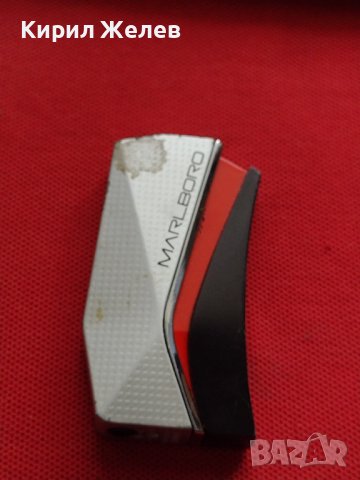 МЕТАЛНА ЗАПАЛКА MARLBORO РАБОТИ ПЕРФЕКТНО СЪСТОЯНИЕ МНОГО КРАСИВИ ЗА КОЛЕКЦИОНЕРИ 34072, снимка 2 - Запалки - 39085113