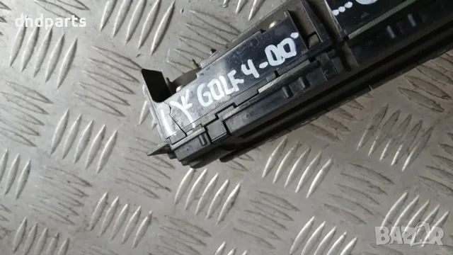 Панел климатроник VW Golf 4 2000 Volkswagen Golf IV (1998-2004), снимка 3 - Части - 56229393