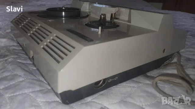 диктофон GRUNDIG stenorette L, снимка 2 - Радиокасетофони, транзистори - 56272883