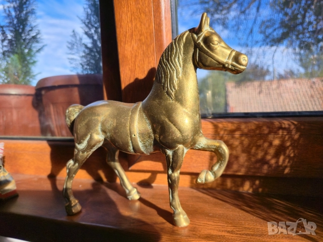 Бронзов Кон , снимка 2 - Статуетки - 51954915
