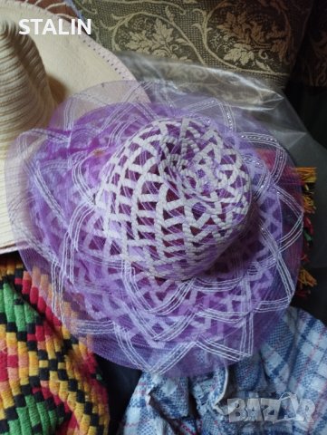 дамски капели., снимка 8 - Шапки - 13802455