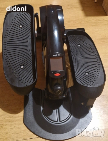 Тренажор за крака нов