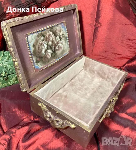 Ръчно декорирана кутия за бижута ръчна изработка