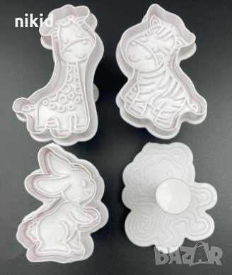 4 бр животни заек зебра жираф маймуна пластмасови форми резци с бутало за сладки фондан бисквитки, снимка 3 - Форми - 31805977