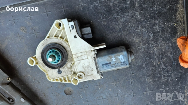 Заден ляв мотор за стъкло за audi Q7 