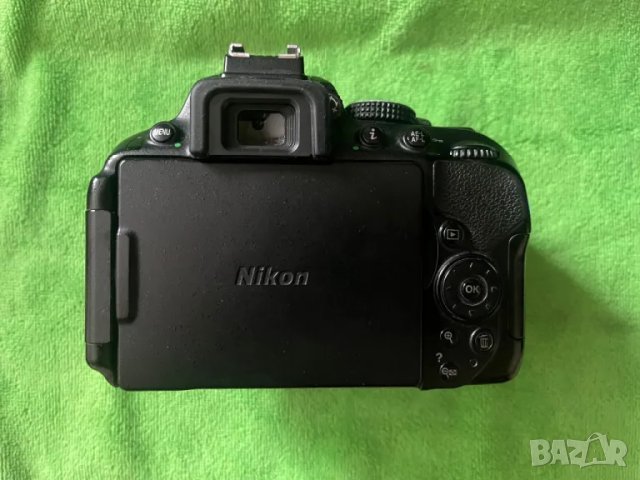 Фотоапарат Nikon D5300, снимка 3 - Фотоапарати - 48456905