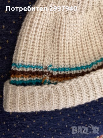 Зимна шапка ръчно плетена, снимка 7 - Шапки - 33755102