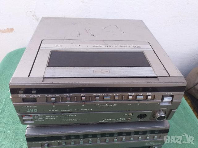 JVC Видео,тунер,адаптер, снимка 10 - Плейъри, домашно кино, прожектори - 32150739