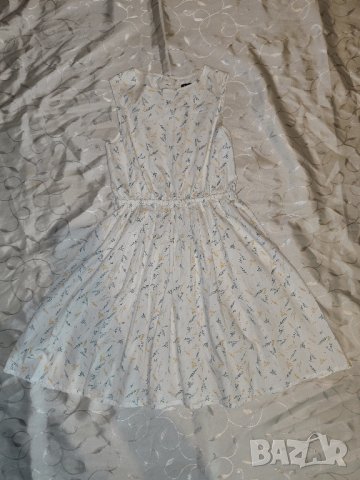 Елегантна къса рокля р-р 12А, 146-152 см, снимка 6 - Рокли - 40854755