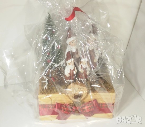 Коледна подаръчна декорация с дървена кутия в целофан, снимка 4 - Декорация за дома - 51708407