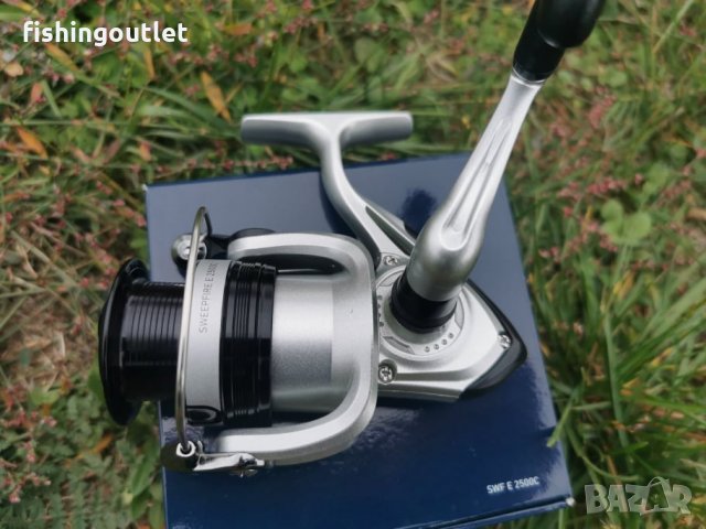 Универсална рибловна макара DAIWA SWEEPFIRE 2500, снимка 5 - Макари - 34406301