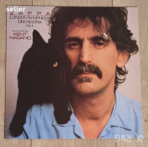 Предлагам ви една по рядка плоча на FRANK ZAPPAдоста специфичен певец,не всеки може да го слуша.Но з, снимка 1