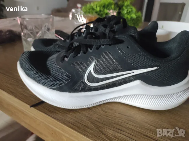 Дамски маратонки Nike , снимка 8 - Маратонки - 56078805