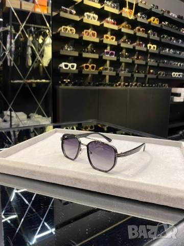 очила с черен обикновен калъф и ув защита ray ban ysl saint laurent, снимка 5 - Слънчеви и диоптрични очила - 51443104