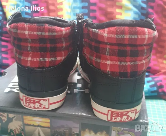 	BritishKnights Black/Red Trainers Size EU29, детски , нови в кутия, снимка 4 - Детски маратонки - 56199494