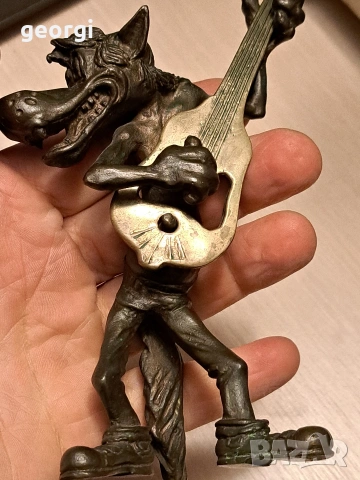 руска бронзова статуетка Ну погоди, снимка 7 - Статуетки - 53153477