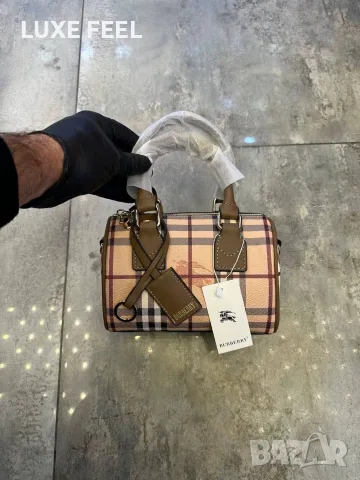 Burberry ✨Дамски Чанти , снимка 7 - Чанти - 56538215