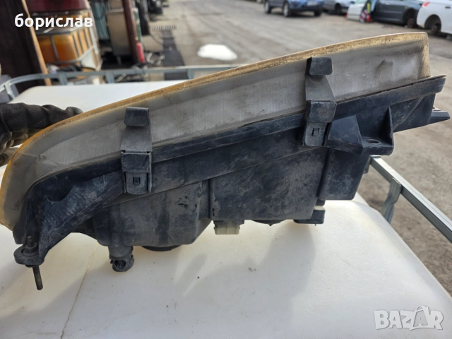 Десен фар за Пежо 605, снимка 3 - Части - 52619582