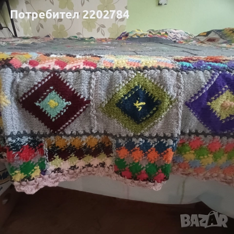 Ръчно плетена кувертюра,покривало,покривка за легло, снимка 3 - Покривки за легло - 52874369